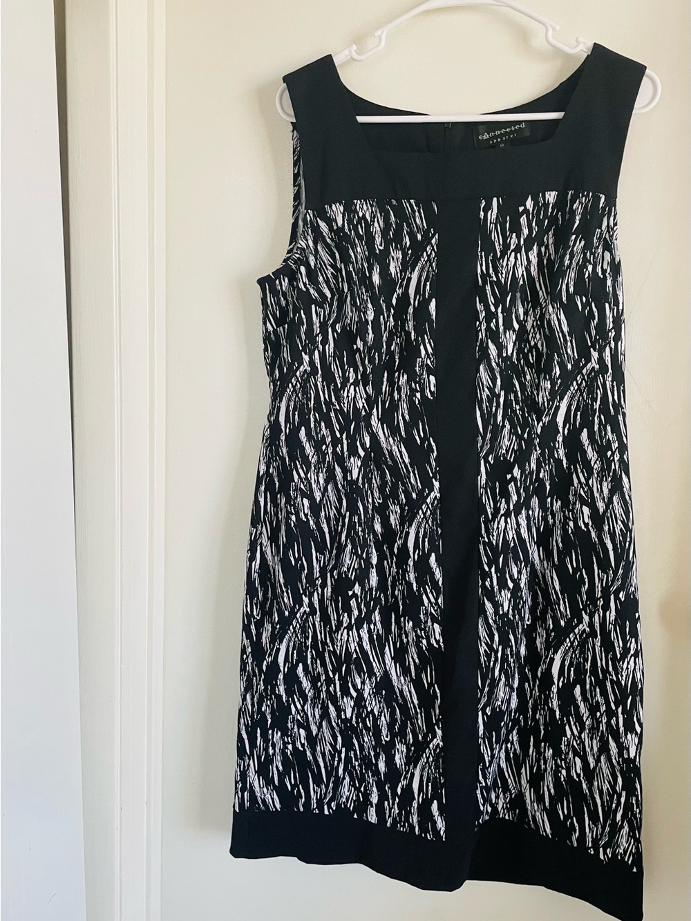 connected apparel Black and White Printed Midi Dress